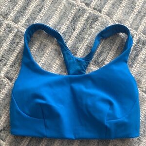 Lululemon Wunder Train Bra Medium Support C/D Cup size 8 poolside